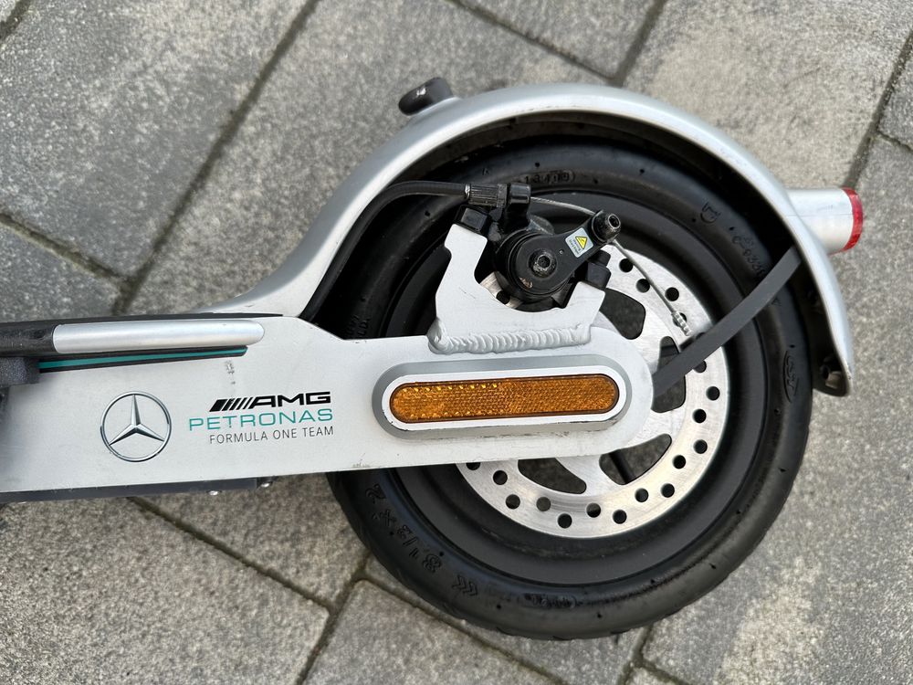 Електросамокат Xiaomi Mi Electric Scooter Mercedes-AMG Pro 2