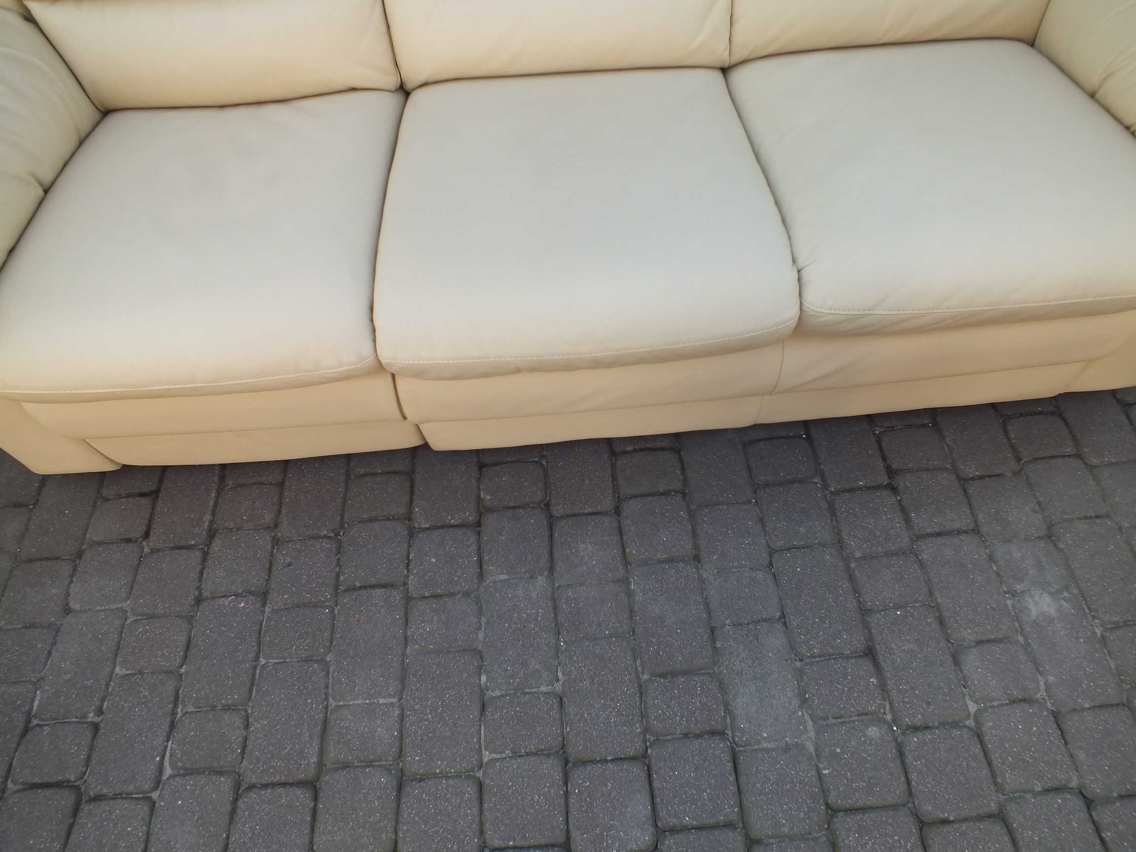 Zestaw kanap skórzanych 3+2+1 z funkcją relax kolor ecru.