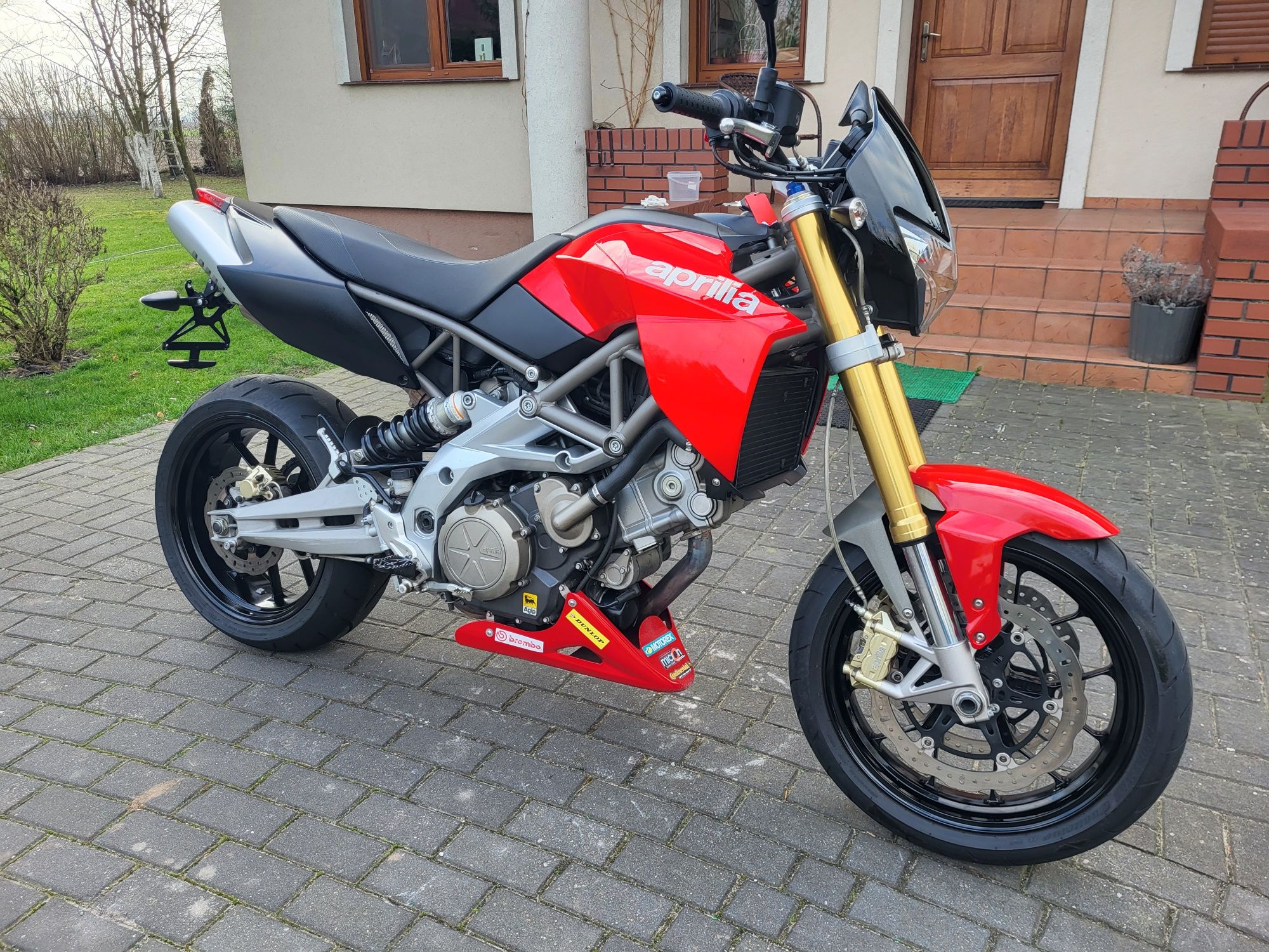 Aprilia Dorsoduro 750 piękna po dużym przeglądzie.