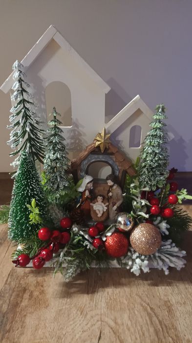 Stroik z szopką  Bożonarodzeniową.