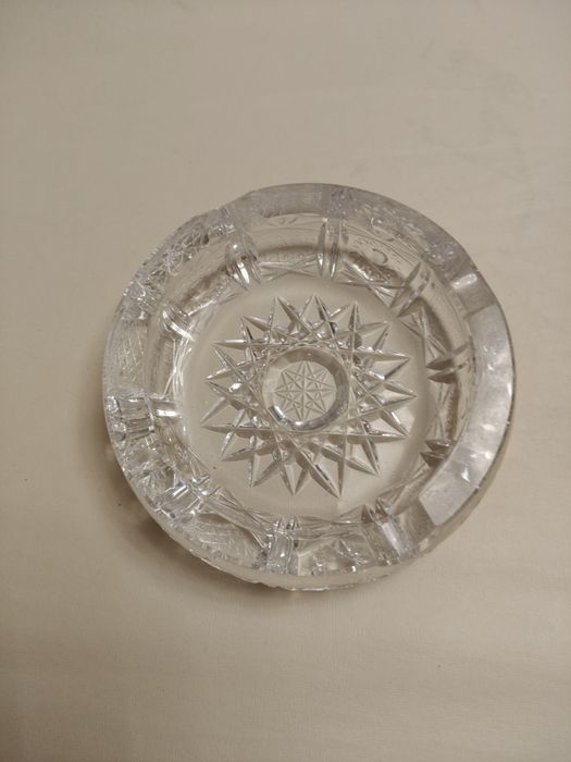 Popielniczka okres PRL kryształy