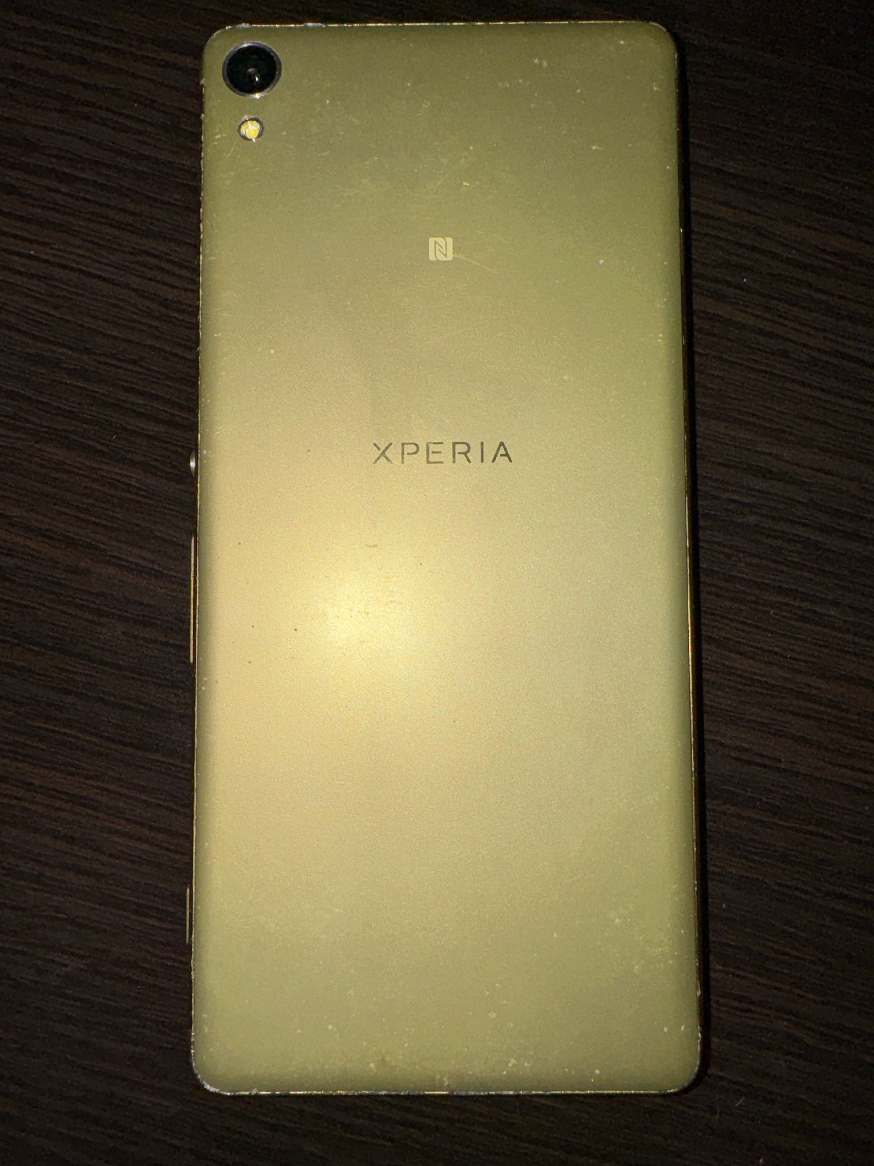 Telefon Sony Xperia XA
