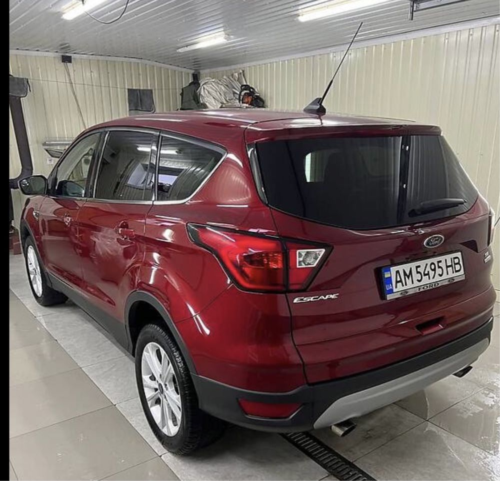 Ford escape 32 т  пробега