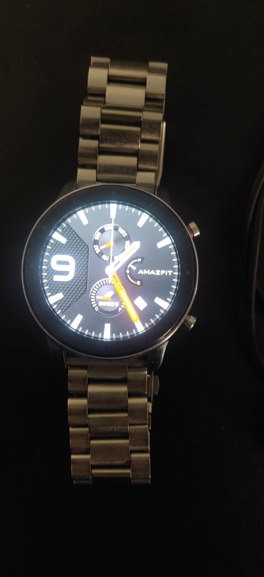 Smartwatch Amazfit GTR 47mm + pulseira clássica