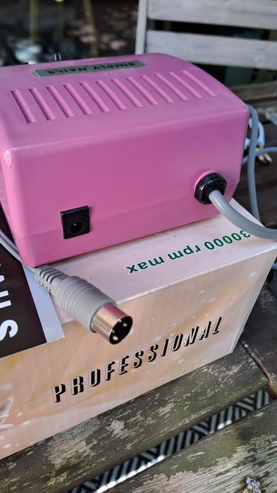 Frezarka urządzenie do stylizacji paznokci