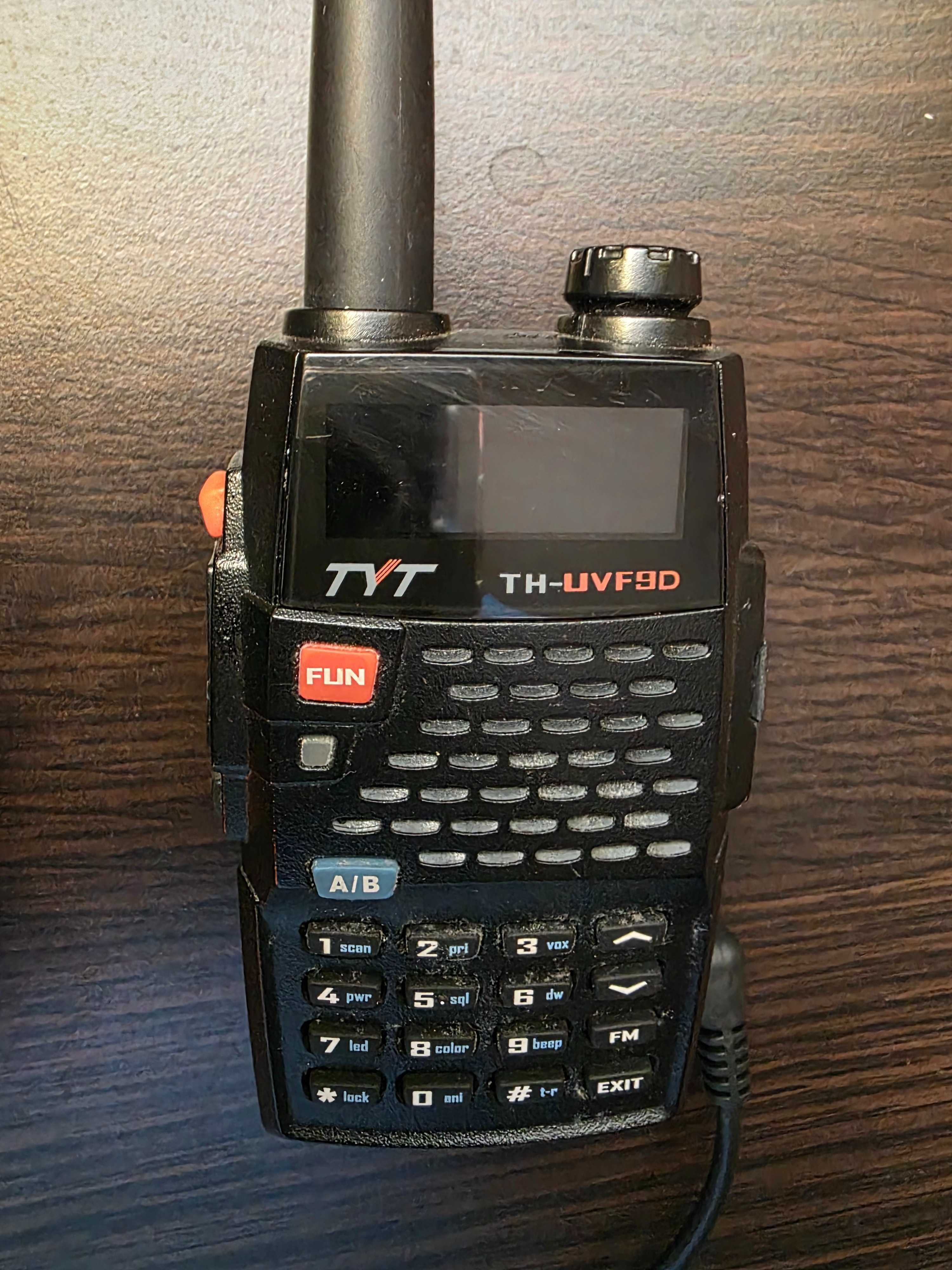 krótkofalówka TYT TH-UVF9D uzywana