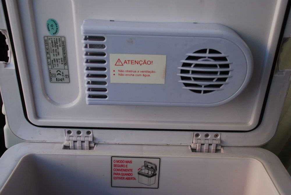 Caixa Fefrigeradora Termoeléctrica