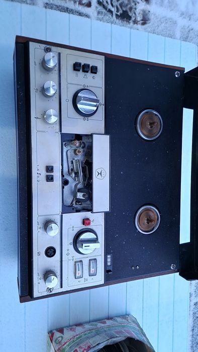 Магнитофон бабінний , Магнитофон бабинный Маяк