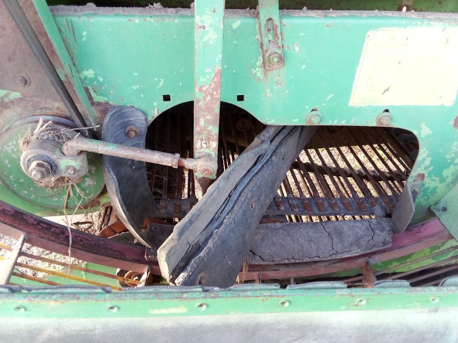 Картоплекомбайн.