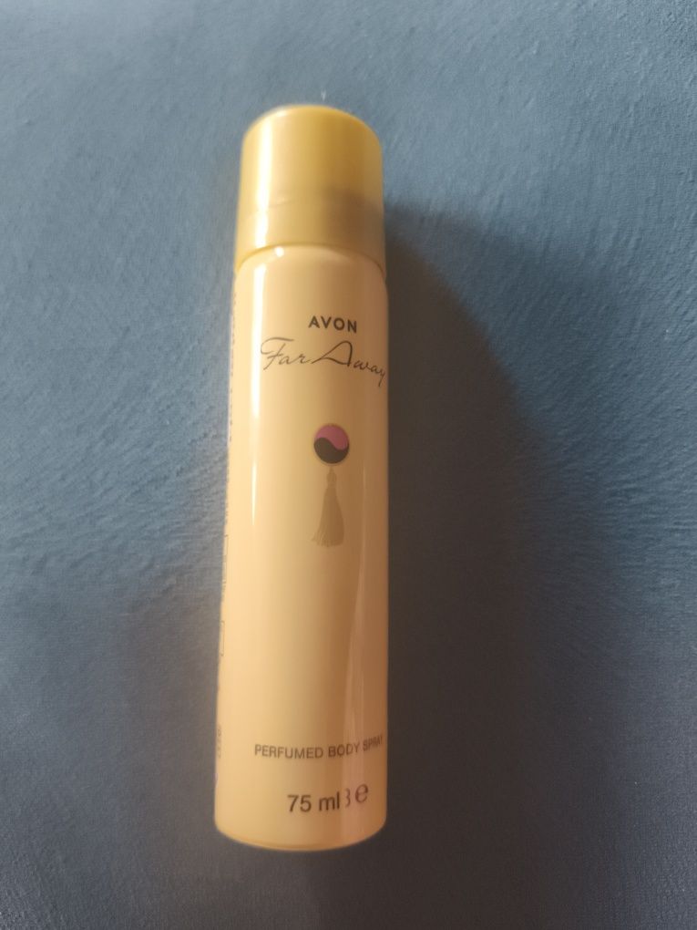 Dezodorant perfumowany Far Away