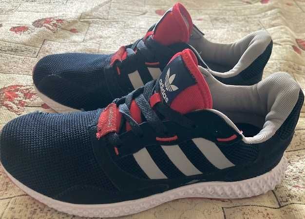 кроссовки  Adidas на 41 размер