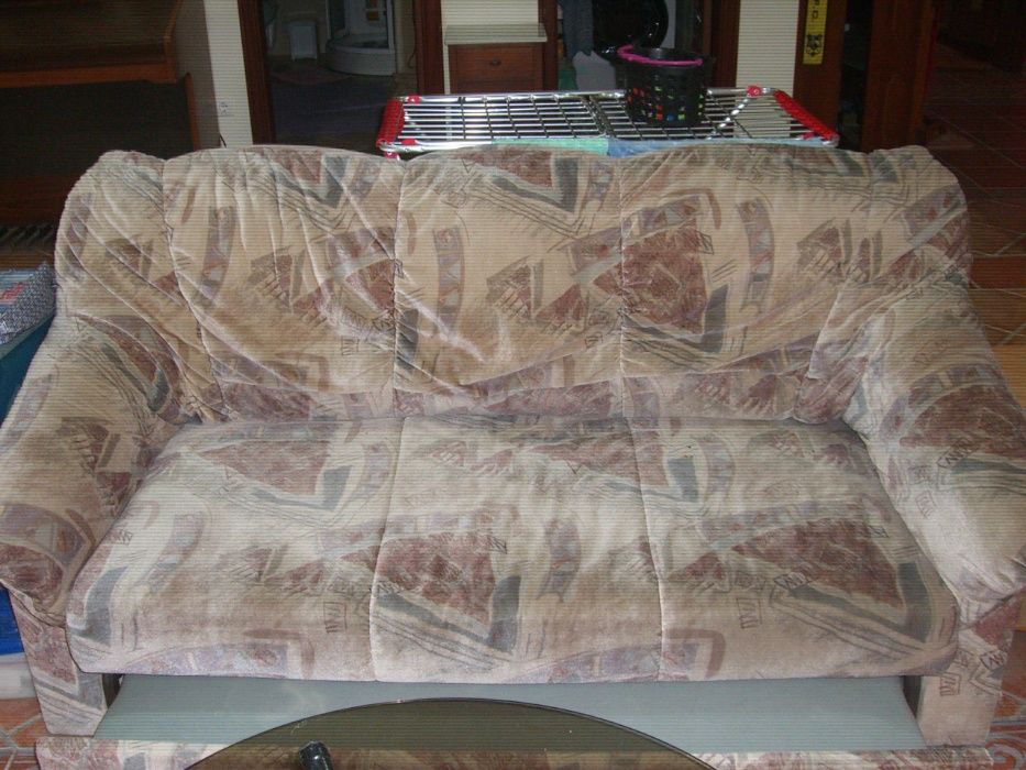 Vendo sofá cama, e 2 sofás individuais
