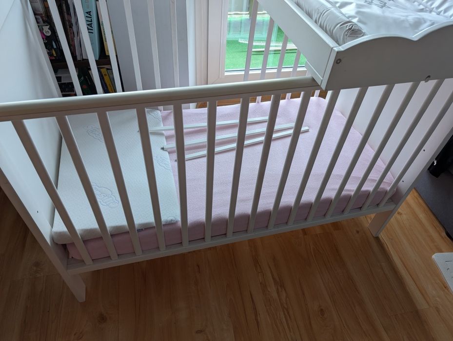 Woodies łóżeczko 120*60 country cot, przewijak, materac ,