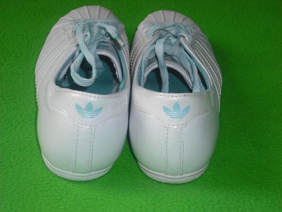 Adidas sleek roz. 36,37,38.