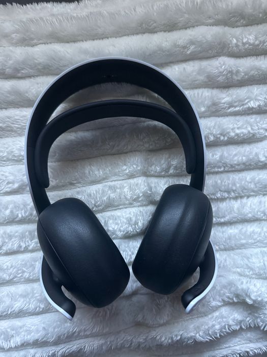 PS5 PRO + PULSE ELITE + Comando sem fios DualSense® - Chroma Pearl