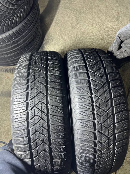 Автошини зимові Pirelli 205/60/16 (2шт)Резина,Колеса,Гума,Скати, Шини)