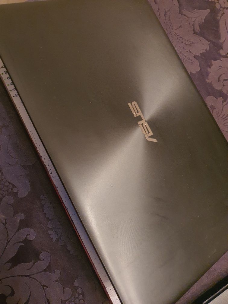 Portatil Asus X550C
