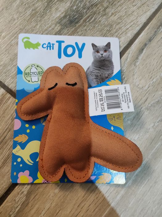 Nowa zabawka dla kota z kocimiętką
