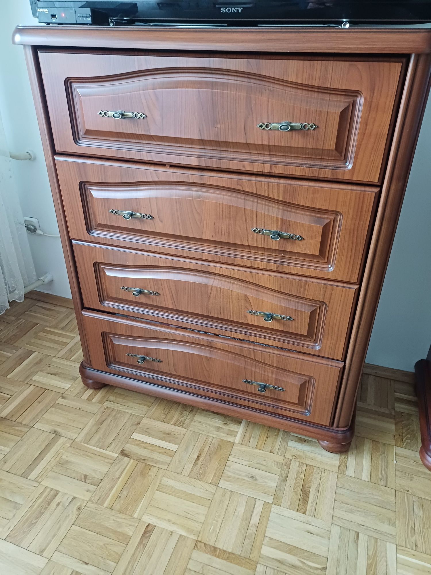 Meble pokojowe używane