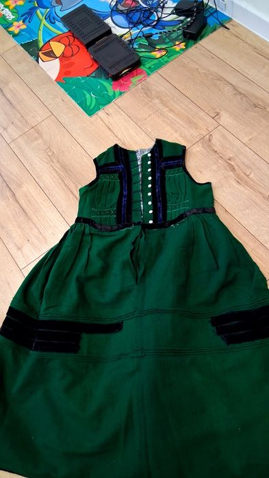 Sukienka ludowa bardzo ładna z prl