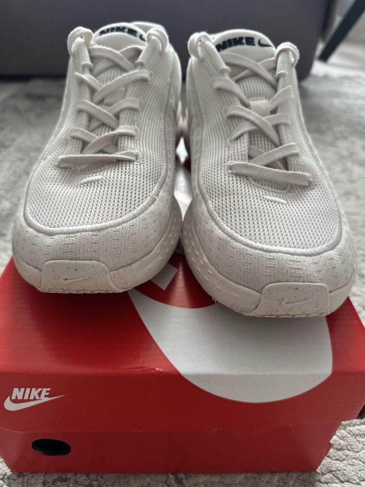 Кросівки чоловічі Nike Uplift Sc бежеві 43 р.