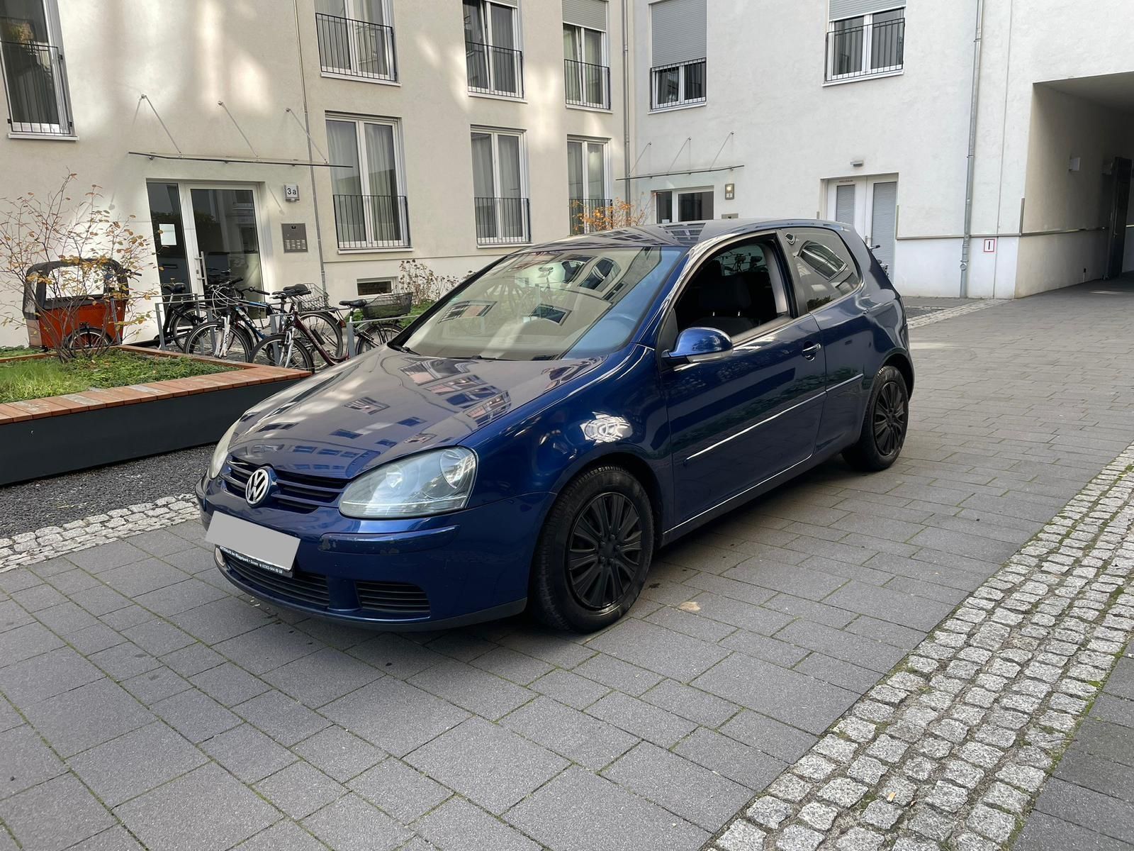 VW Golf 1.6 MPI 102 KM 2005r