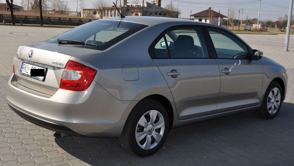 Wynajem samochodu Skoda Rapid 1.2 TSI 110KM Liftback Wypożyczalnia