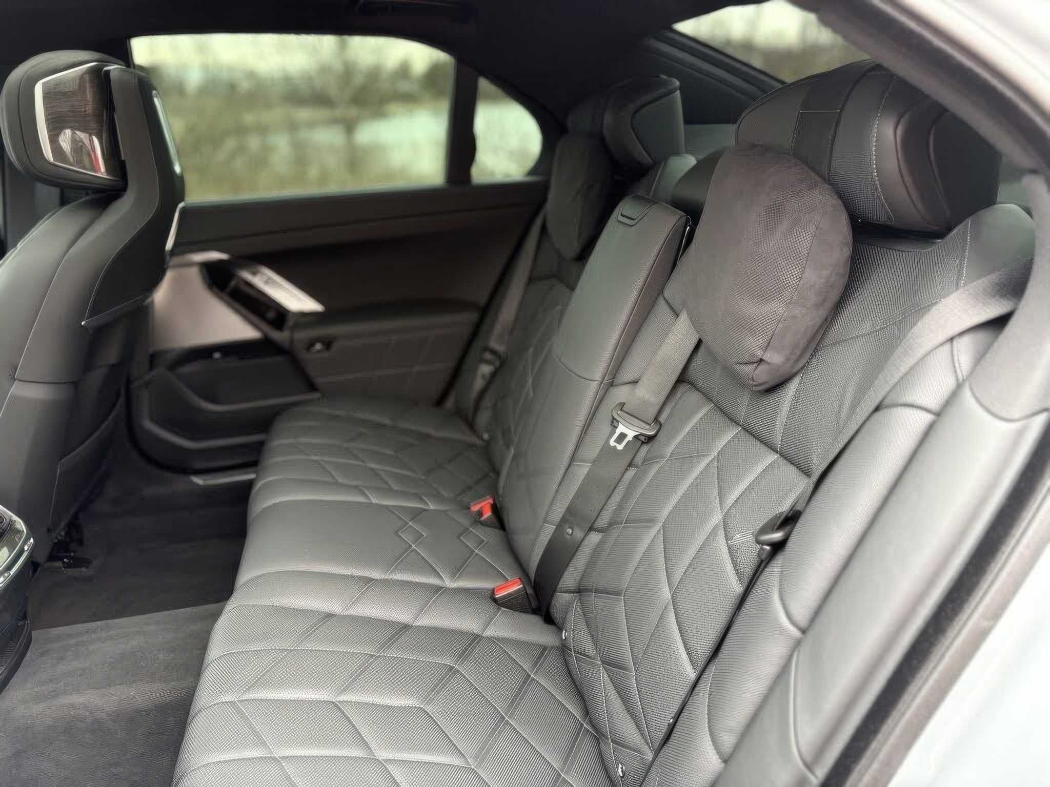 2024 BMW 7 Series 760i xDrive