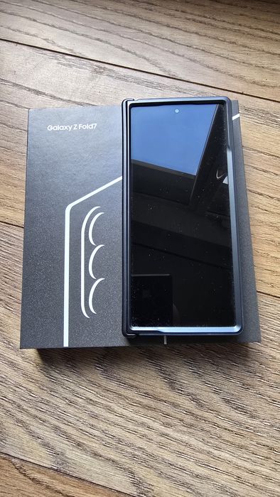Samsung Z Fold 7 - 16 GB / 1 TB  16/1