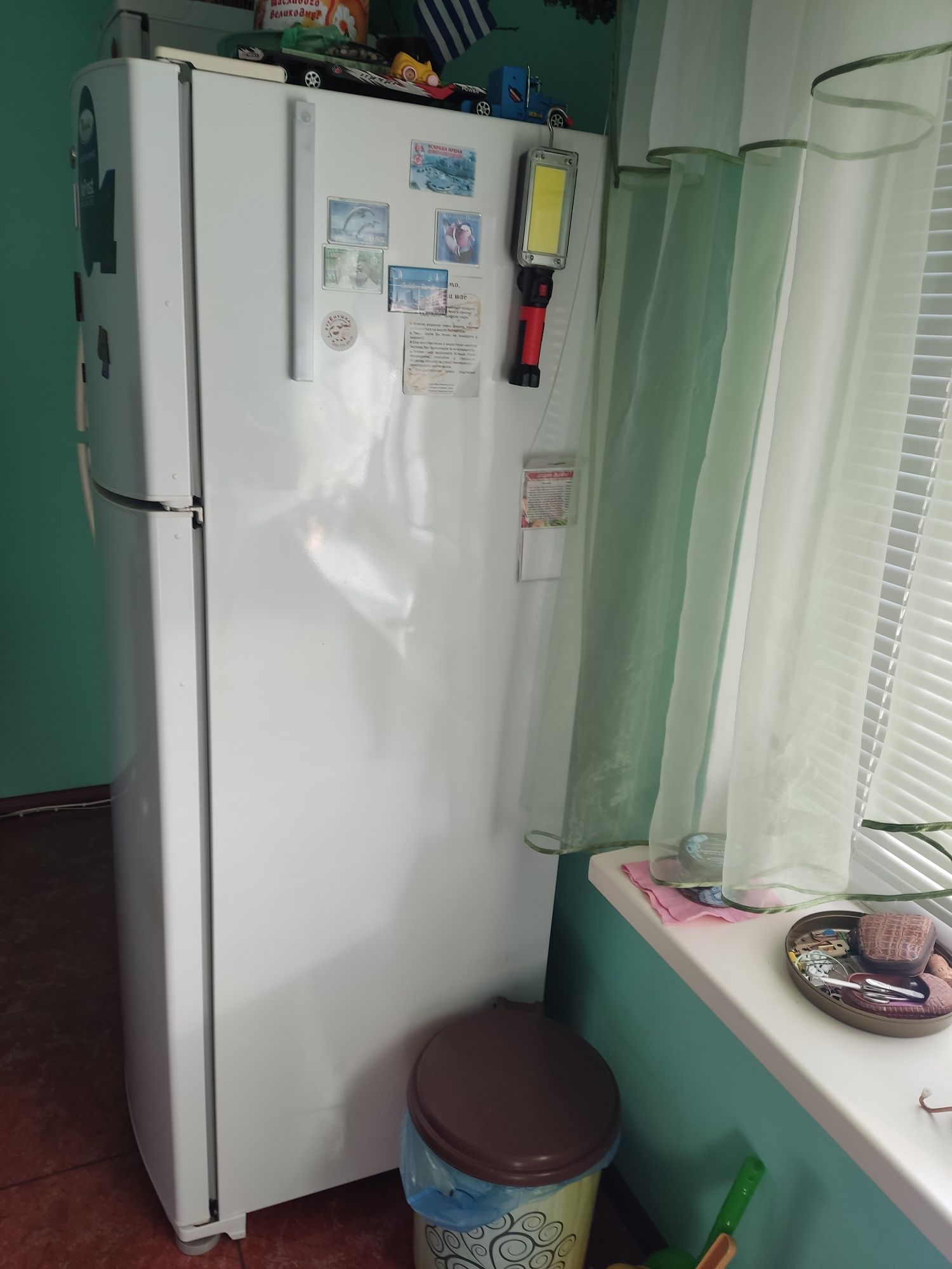 Холодильник whirlpool arc4138