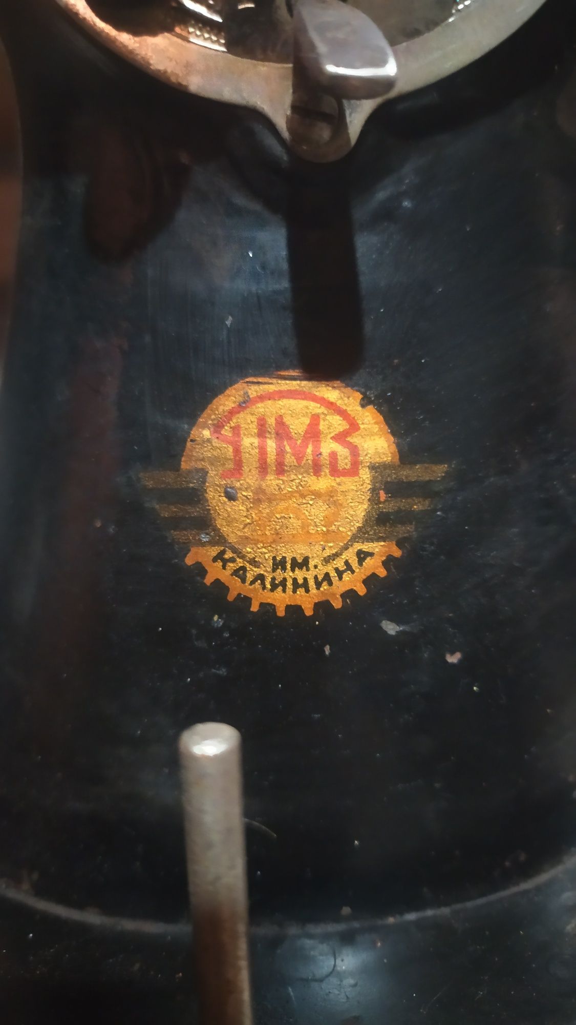 Продам швейную машинку
