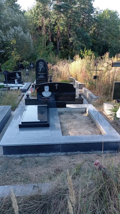 Виготовлення.Встановлення. Реконструкція памятників!