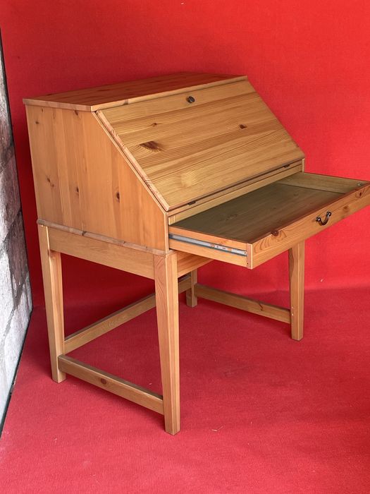 Sekretarzyk biurko IKEA Legsvik, lite drewno