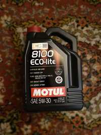 Продам масло Motul 8100 5w30 5litrov