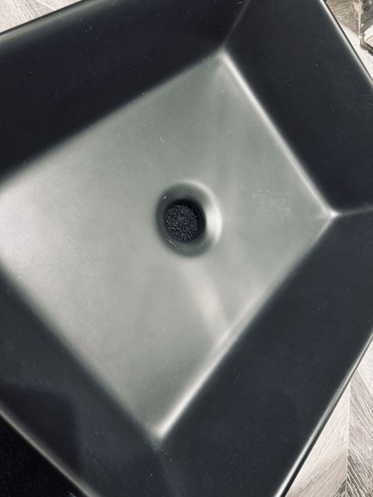 Sprzedam umywalke nablatowa