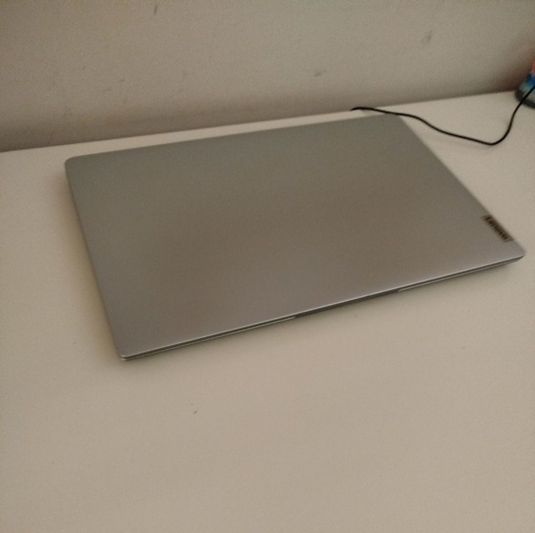 Lenovo Ideiapad 1