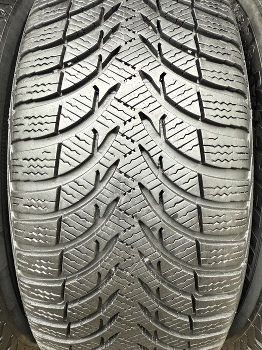 Зимові шини 205/55 R16 Michelin Alpin 4 4шт.