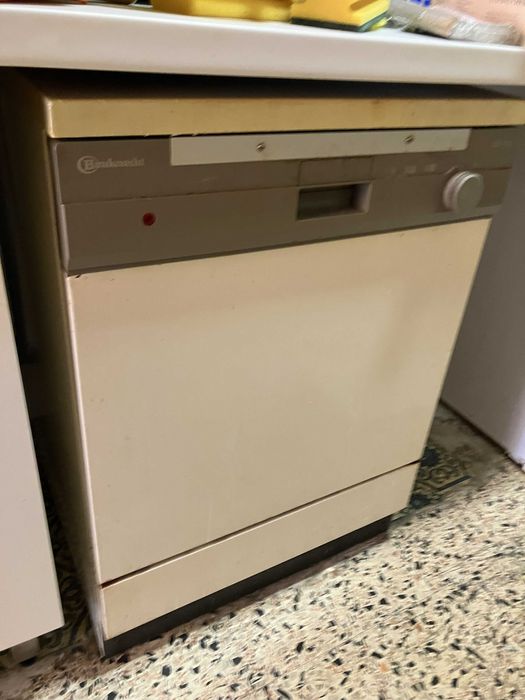 Máquina lavar loiça usada