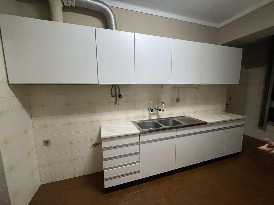 Cozinha branca completa