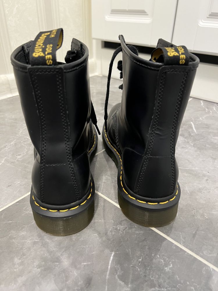 Ботинки Dr Martens 39 р.