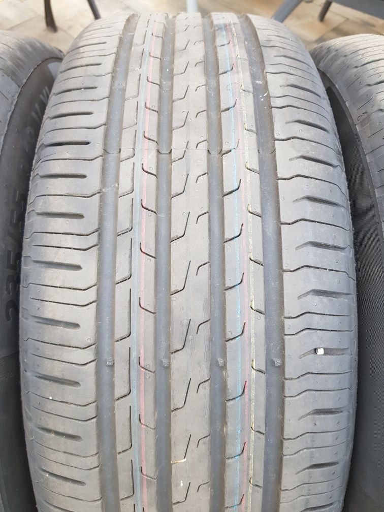 Komplet opony letniej 235/55/18 Continental demo jak nowe