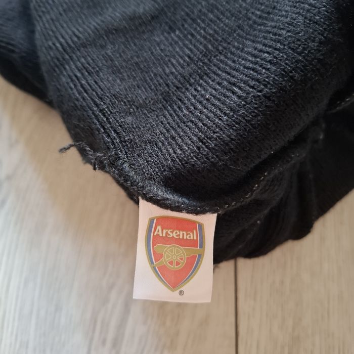 Czapka Arsenal Londyn zimowa damska męska akrylowa z pomponem ciepła