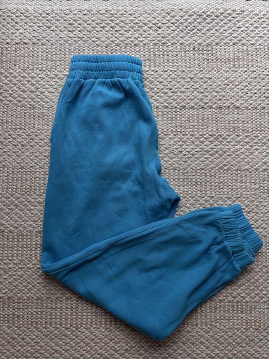 Dresy w rozmiarze M, Pull&Bear