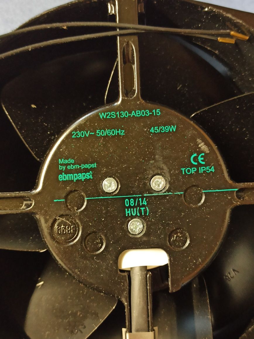 Wentylator W2S130-AB03-15