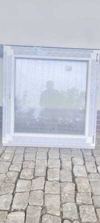 Nowe okno łazienkowe 980x1000 SALAMANDER