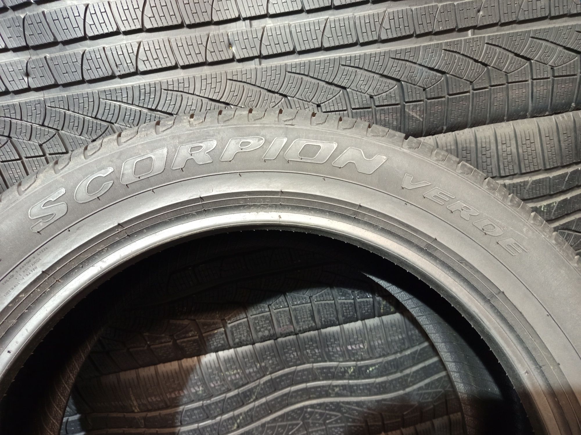 235/50R19 Pirelli Scorpion Verde