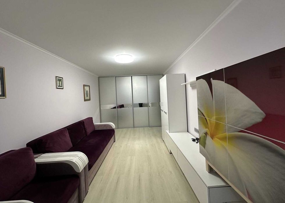 Неймовірно простора 2к кваритира у затишному районі Озерна