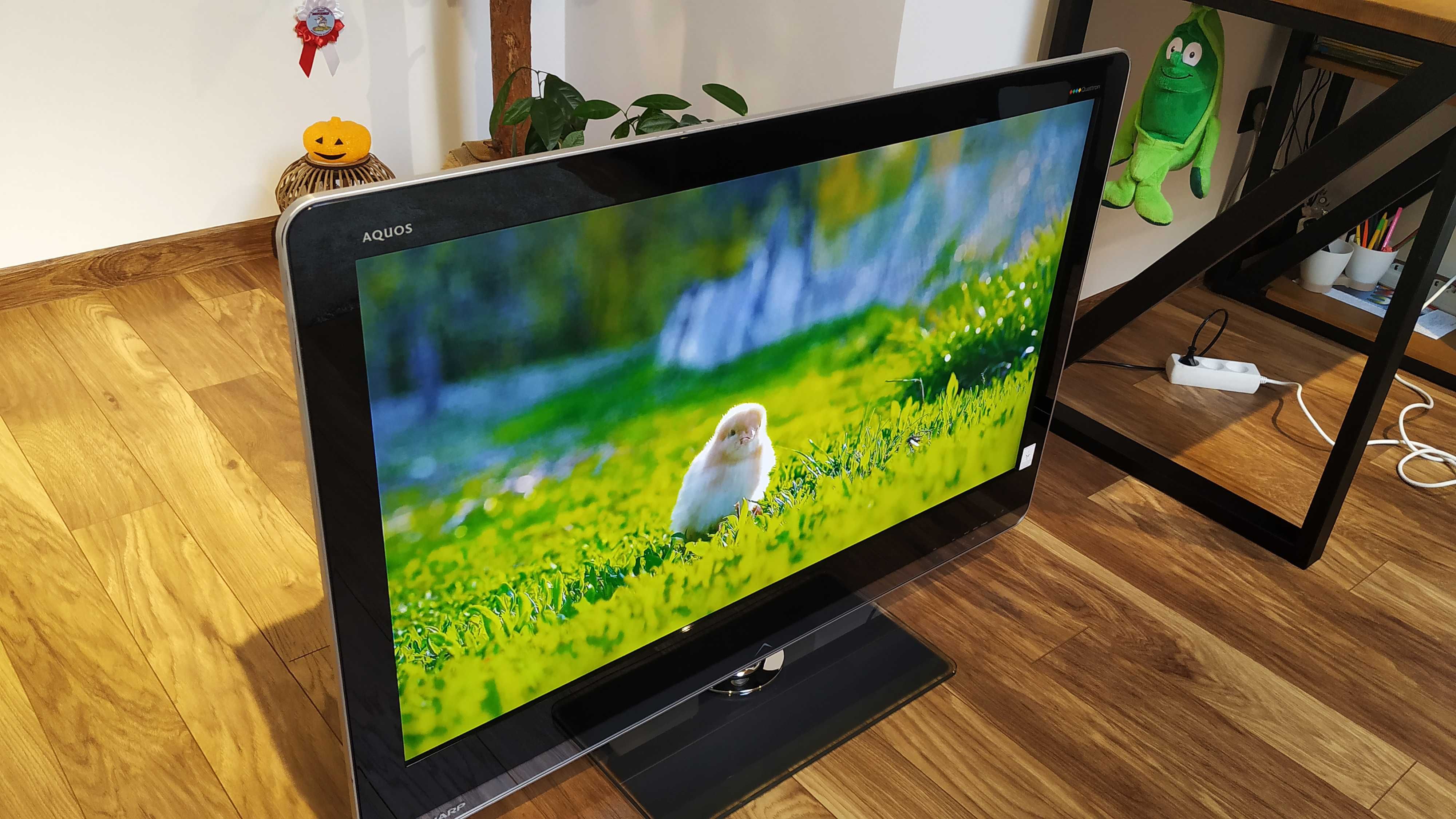 Шикарний LED Телевізор 40" Sharp LC-40LE812E