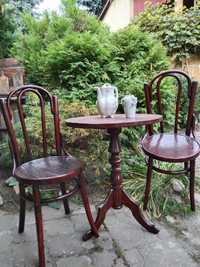 Zestaw stolik kawowy + dwa krzesła