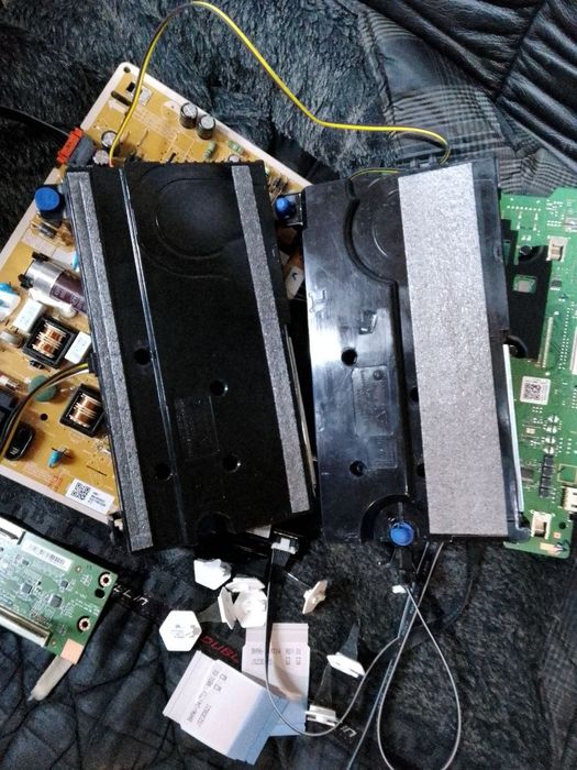 Запчастини до Телевізора Samsung UE43T5300AUXUA